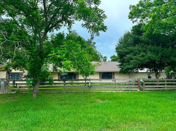 12717 County Road 123, Centerville, TX 75833