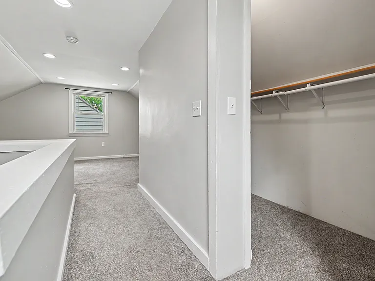 505 Minerva Ave — Photo 11
