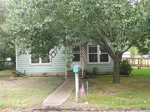 2nd image of 707 Hudgins St