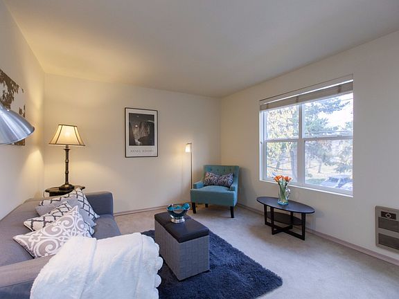 5th image of 127 22nd Ave Unit E