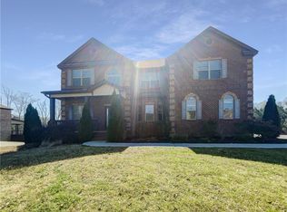 130 Fairmont Trce, Fayetteville, GA 30214