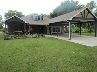 6851 County Road 2058, Hull, TX 77564