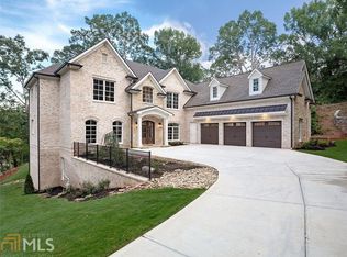 1465 N Riverside Cir, Atlanta, GA 30328