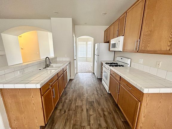 5th image of 1310 Penn Ln