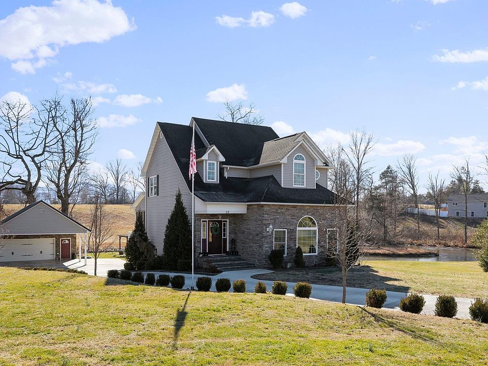 1st image of 52 Oakcrest Dr