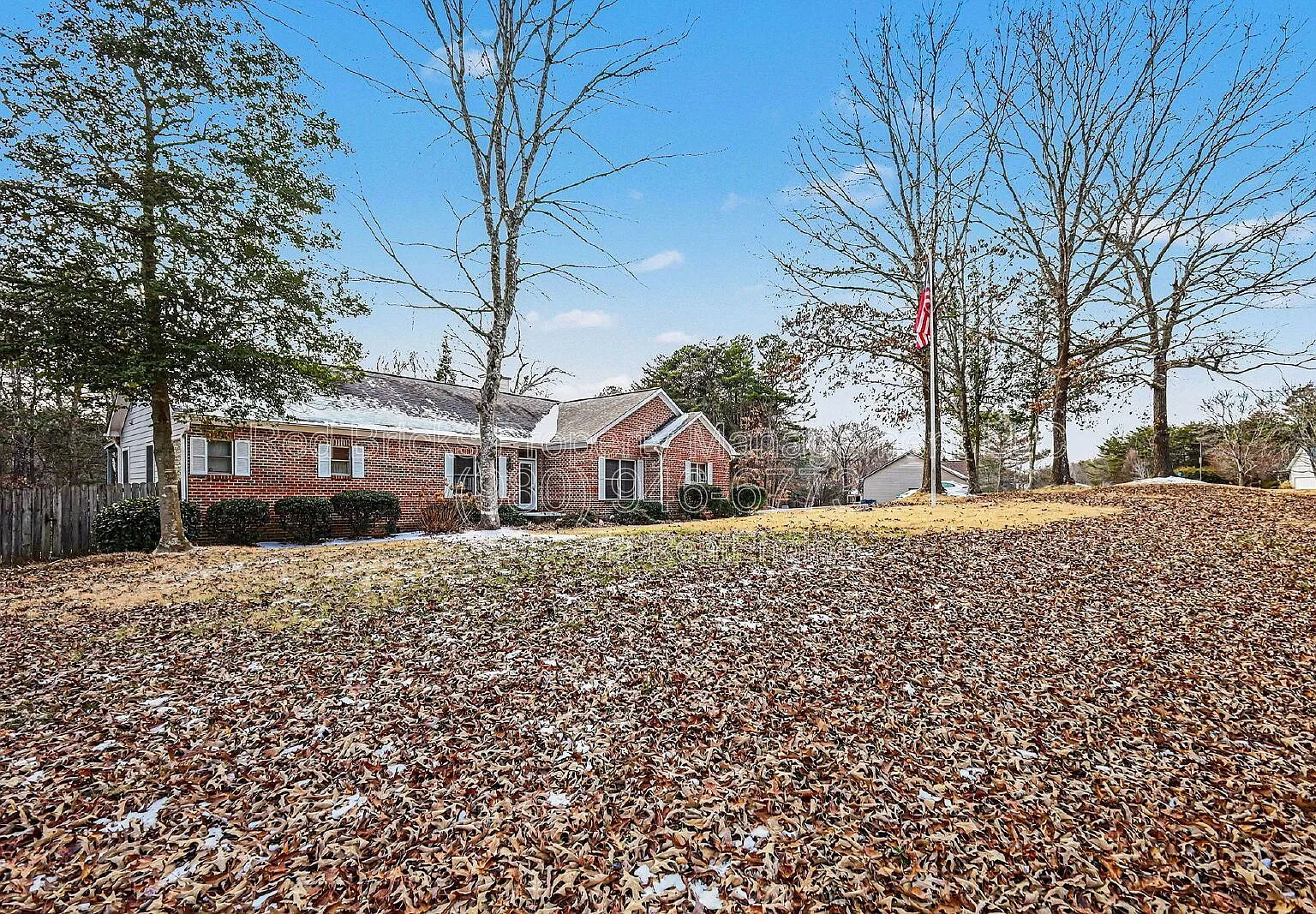 3 bed, 2.0 bath, 1785 sqft, $2,095 — Photo 4