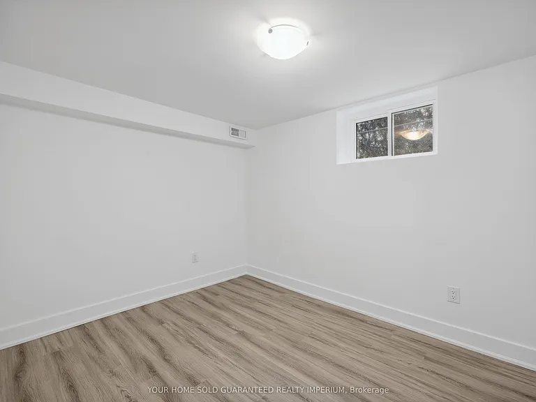84 Taunton Rd W #3 — Photo 5