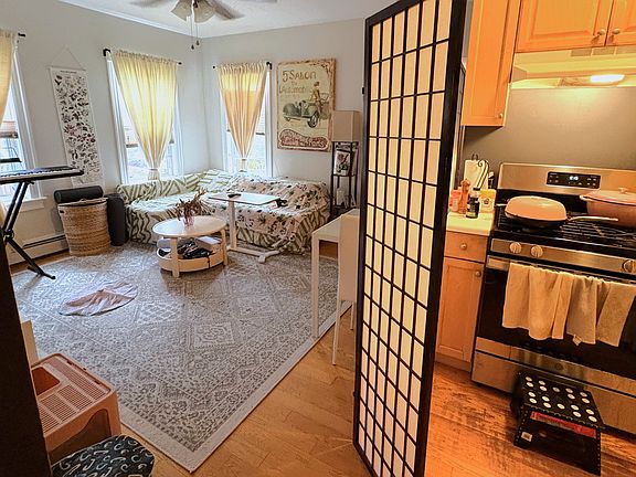 2nd image of 259 Highland Ave APT 1