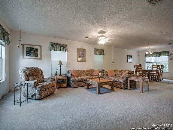 3rd image of 15843 Walnut Creek Dr