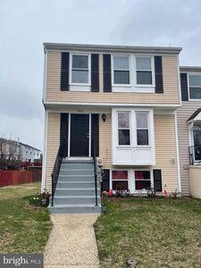 1326 David Ln, Frederick, MD, 21703