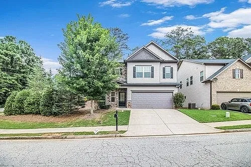3 bed, 2.5 bath, 2032 sqft, $2,245 — Photo 3