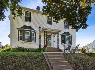 2226 24 1/2 St, Rock Island, IL 61201