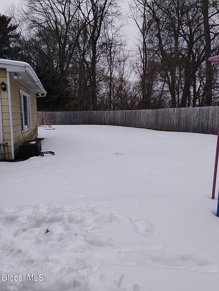 3rd image of 11 Sugar Plum Ridge