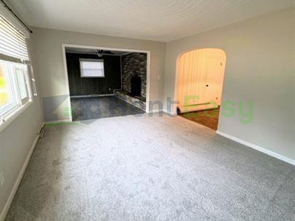 3rd image of 300 Oakwood Ave