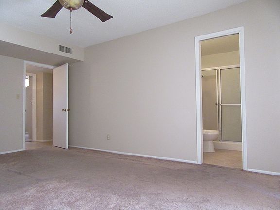 5th image of 2733 S Alder Dr