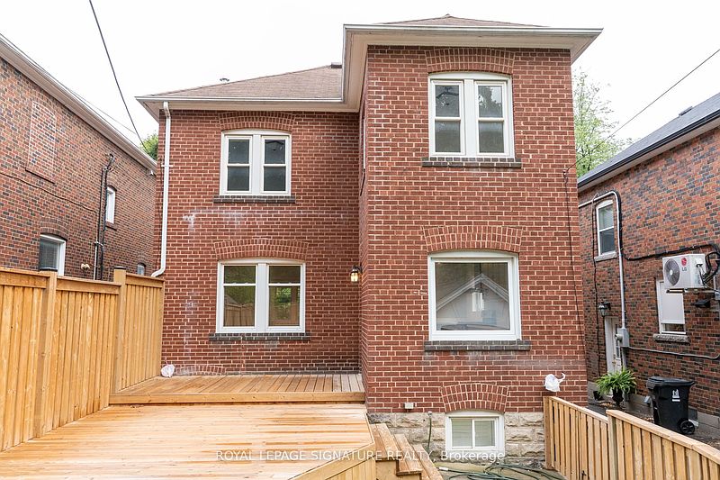 Toronto House for rent - 4 Bedrooms — photo 25