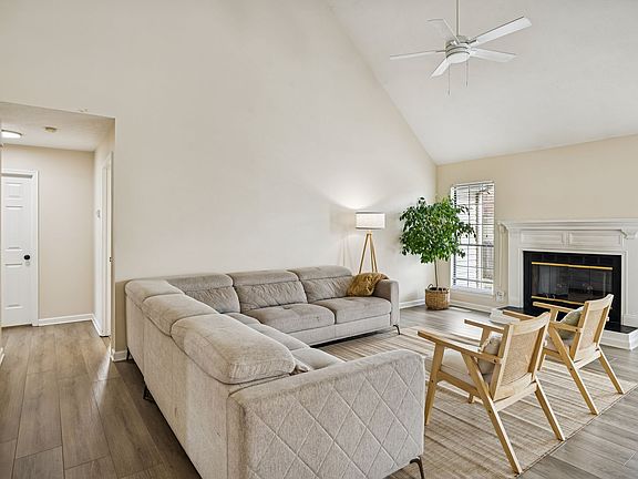 4th image of 2805 Call Hill Rd