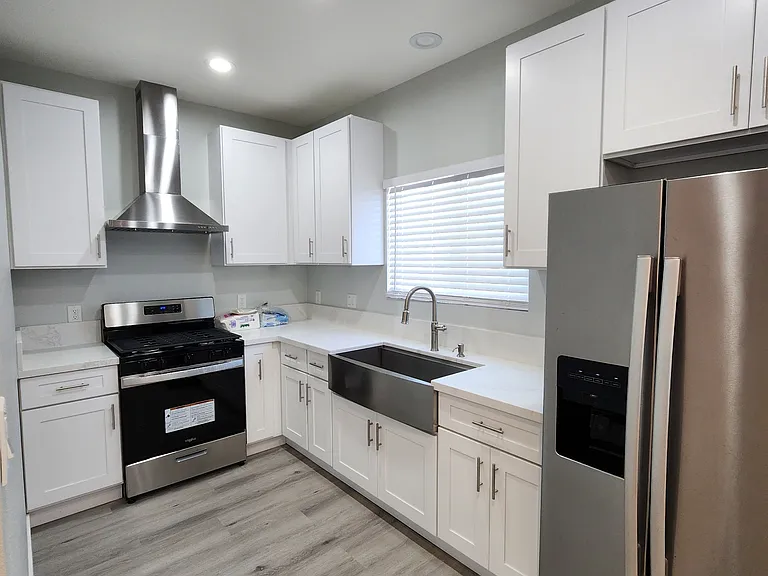 621 S Adria St #C — Photo 6