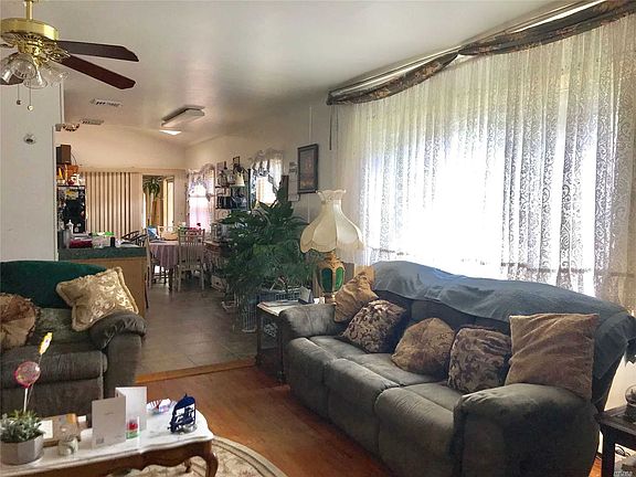 2nd image of 70 Grenada Ave