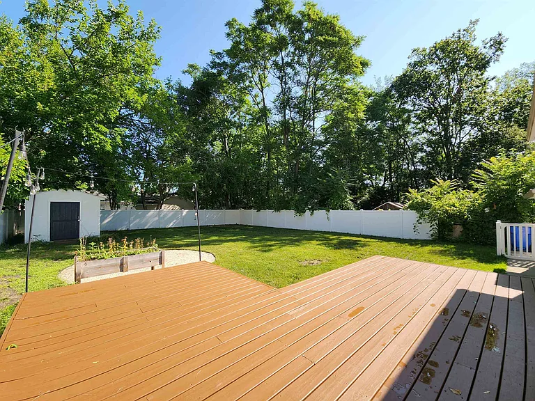 1210 W Union St — Photo 17