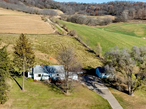 38209 Highway 52, Bellevue, IA 52031