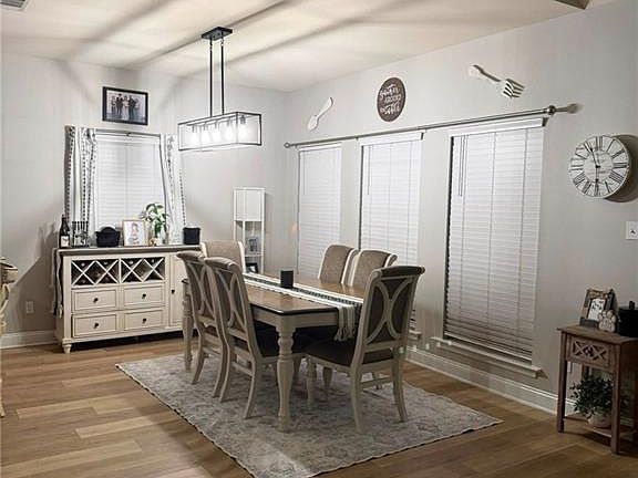 4th image of 2060 Bonaire Dr