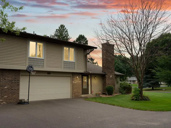 9516 Kingsview Ln N, Maple Grove, MN 55369