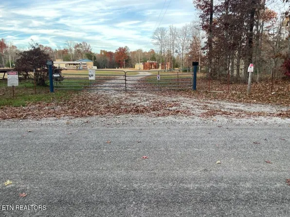 240 Perkins Trl, Deer Lodge, TN 37726