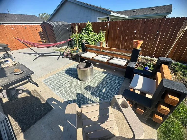 1088 NE Emerald Dr #B — Photo 4
