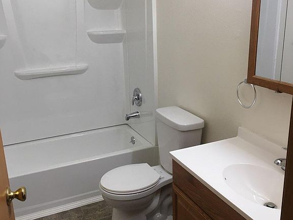 2nd image of 4844 Da Niece St APT 4