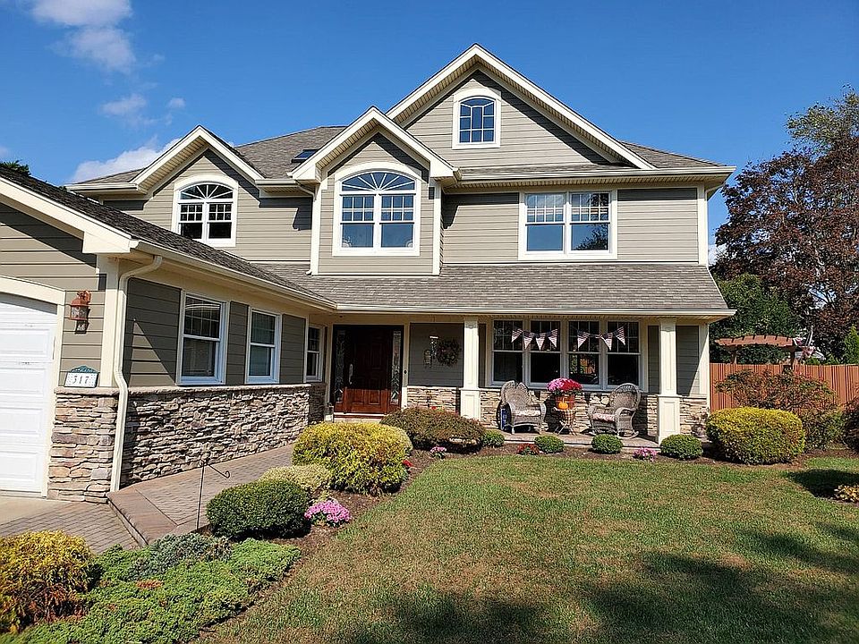 2nd image of 317 Martin Dr