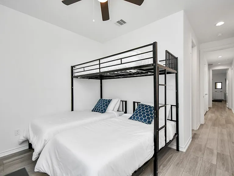 3243 Real St #A — Photo 30