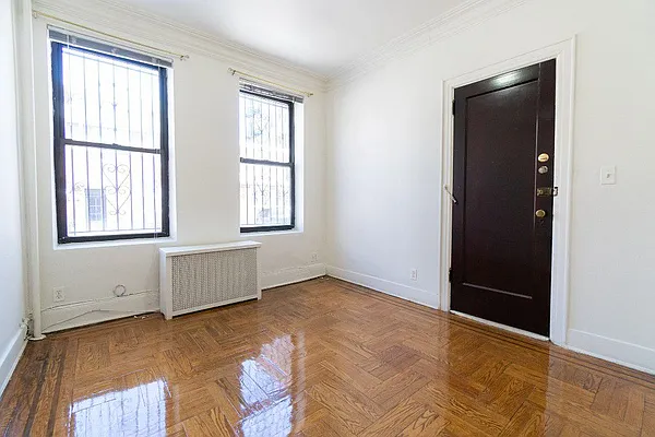 Rented by Camelot Realty Group | media 8