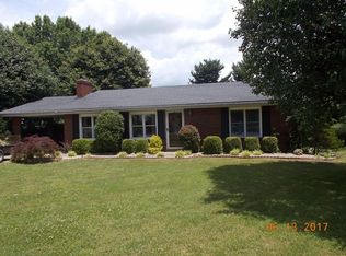 217 Ridge Rd, Carlisle, KY 40353