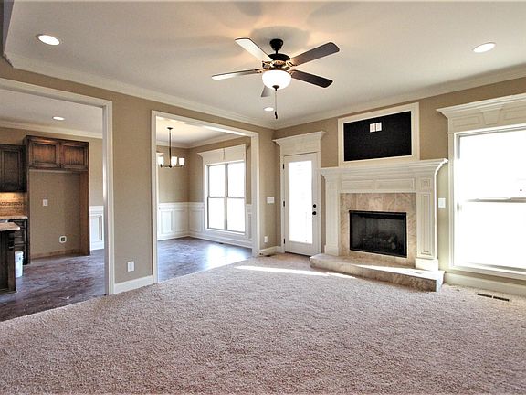 4th image of 213 Monroe Way #236-lot 236