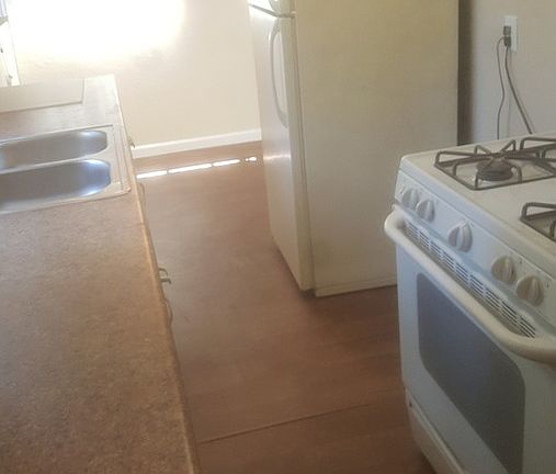 2nd image of 1113 S Escondido Blvd APT E