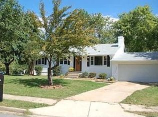 2410 Drexel St, Woodbridge, VA 22192