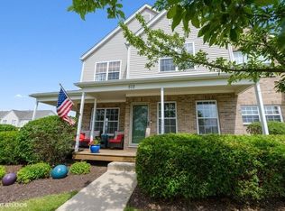 512 Clayton Cir #512, Sycamore, IL 60178