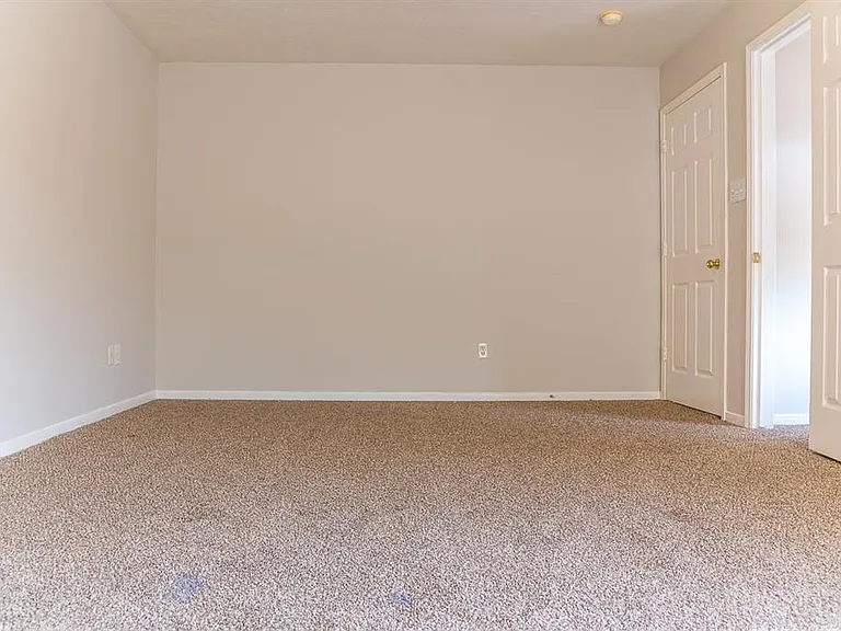 15411 Seminole Canyon Dr — Photo 30