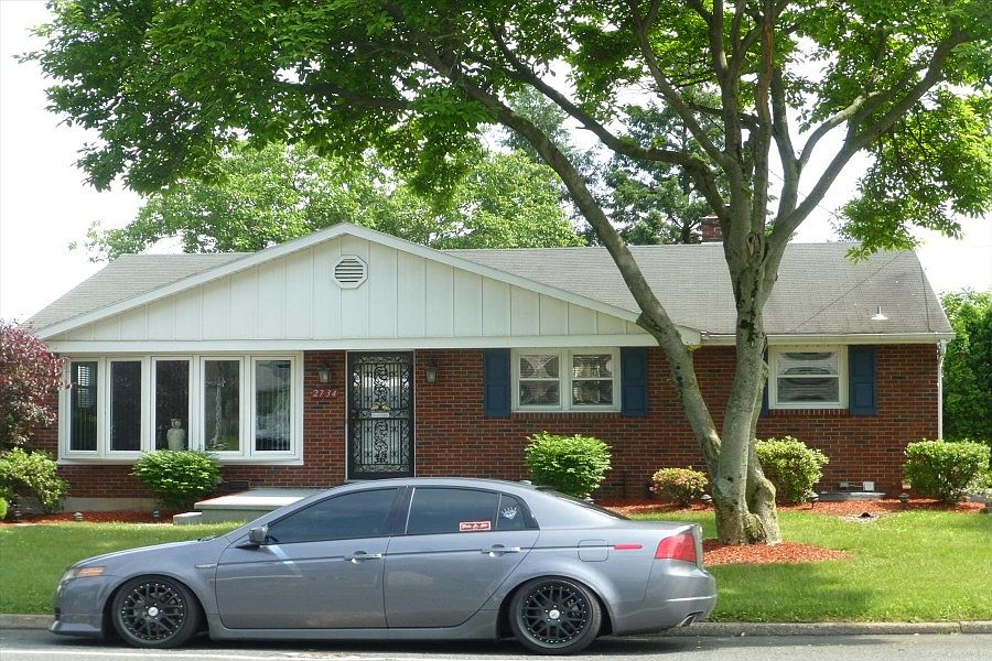 1st image of 2734 Northampton St