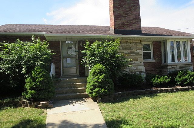 1st image of 10200 S Trumbull Ave