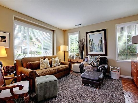 3rd image of 6569 Deerfield Dr