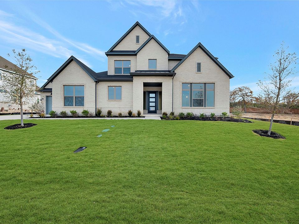 1st image of 2112 Lakeside Dr