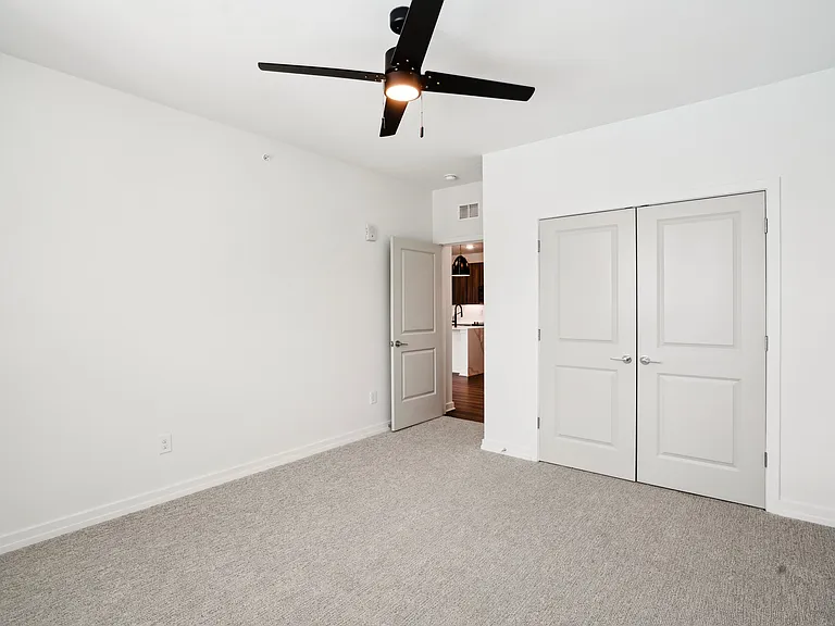 The Pullman Luxury Apartments — Photo 70