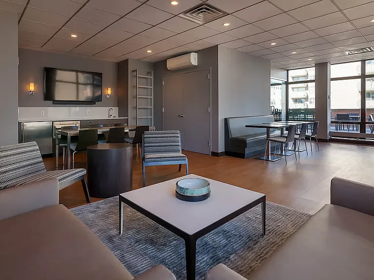 300 E 39th St #15C — Photo 33