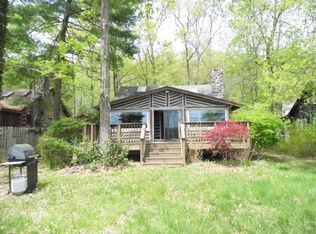 127 Bearfort Rd, West Milford, NJ 07480