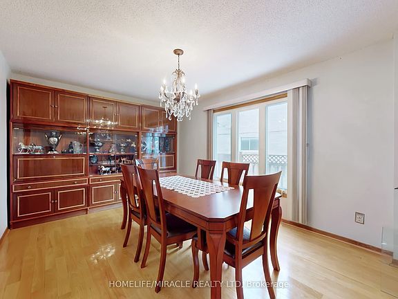 5th image of 14 Rodwell Ct