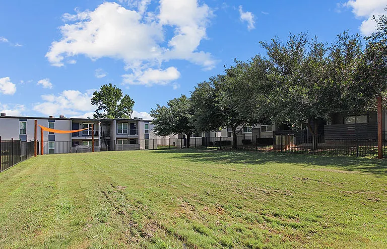 Granada Apartment Homes — Photo 22