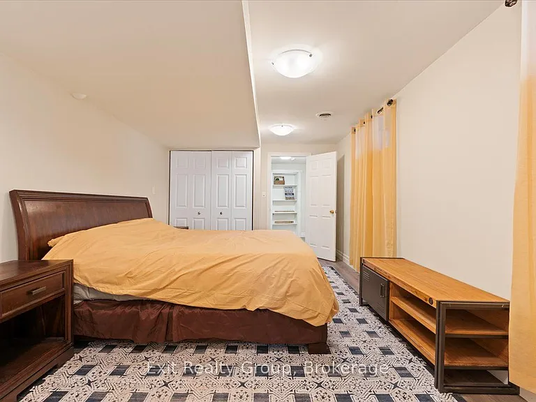 22 Willow Point Rd — Photo 37