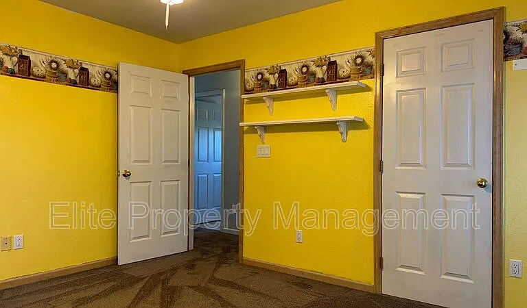 629 W Kenosha Dr — Photo 23